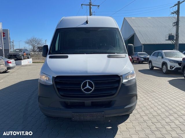 Mercedes-Benz Sprinter - 1