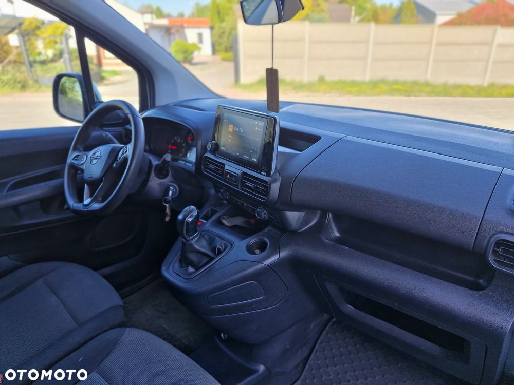 Opel COMBO - 10