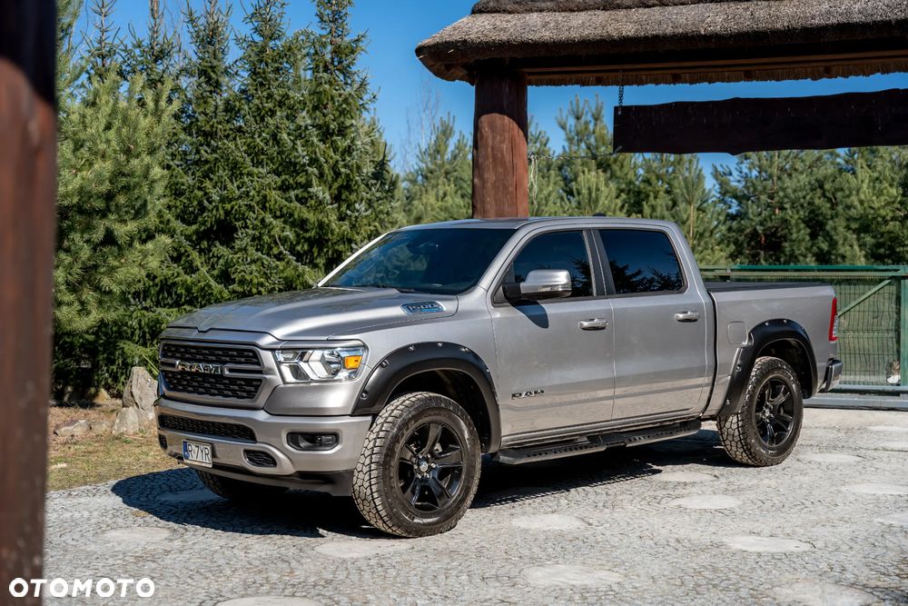 RAM 1500 5.7 Crew Cab Bighorn - 4