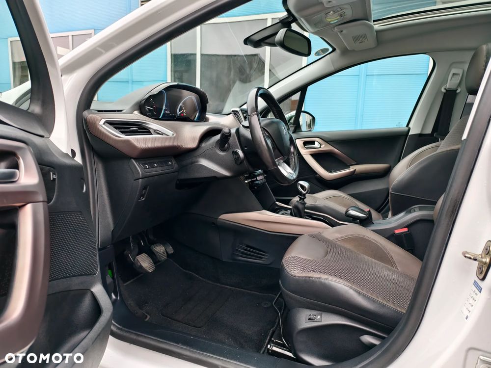 Peugeot 2008 e-HDi FAP 115 STOP & START Allure - 10