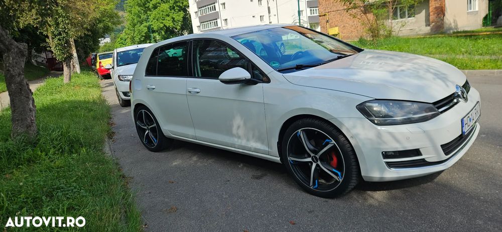 Volkswagen Golf 2.0 TDI BlueMotion Technology Cup - 2