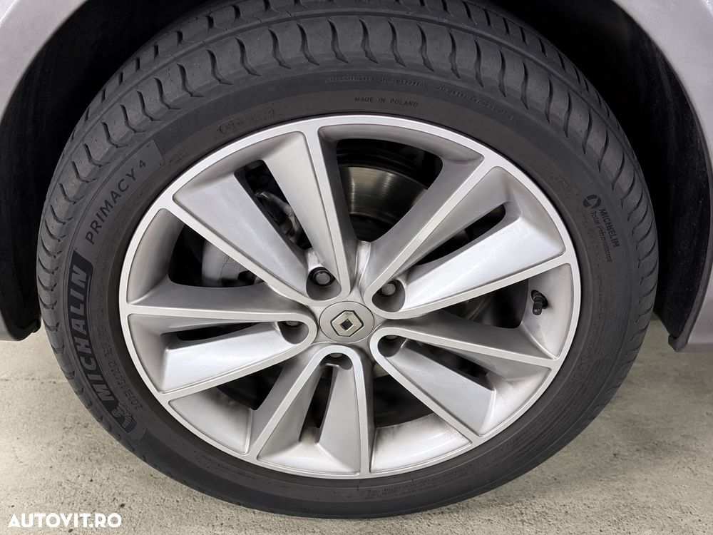 Renault Laguna dCi 110 FAP EDC Paris - 16