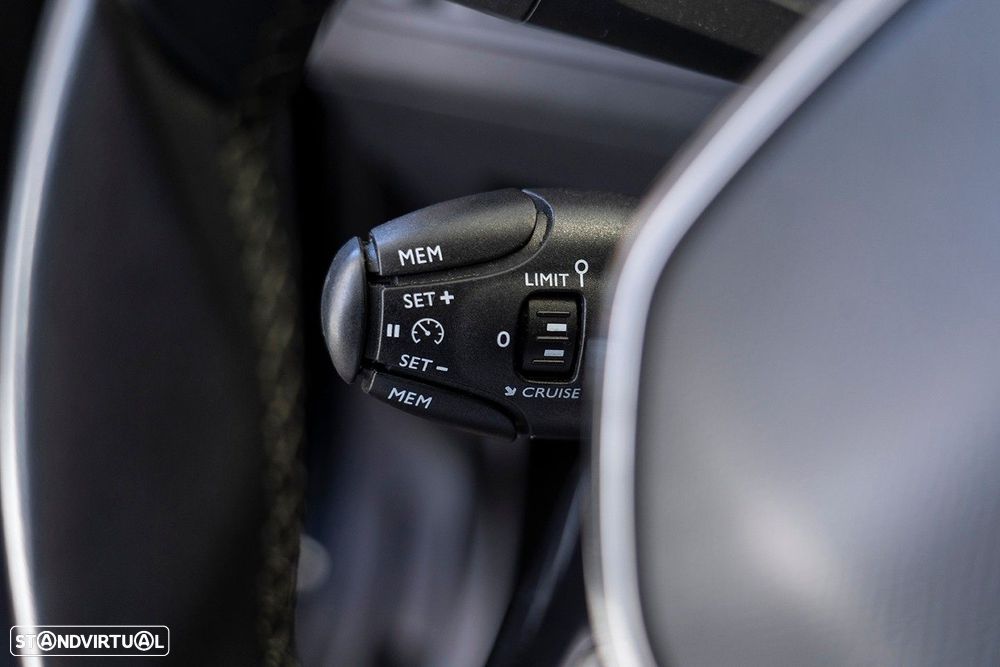Peugeot 3008 1.5 BlueHDi Allure - 22