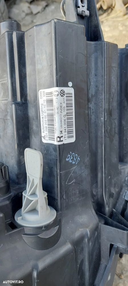 Faruri VW Touran 2010 - 2015 - 7