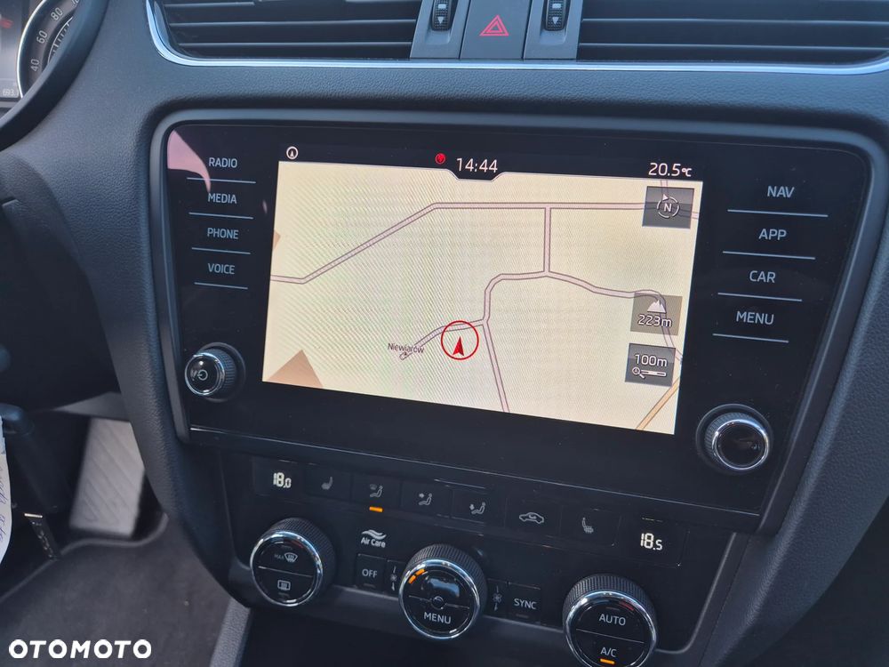 Skoda Octavia 2.0 TDI Style DSG - 21