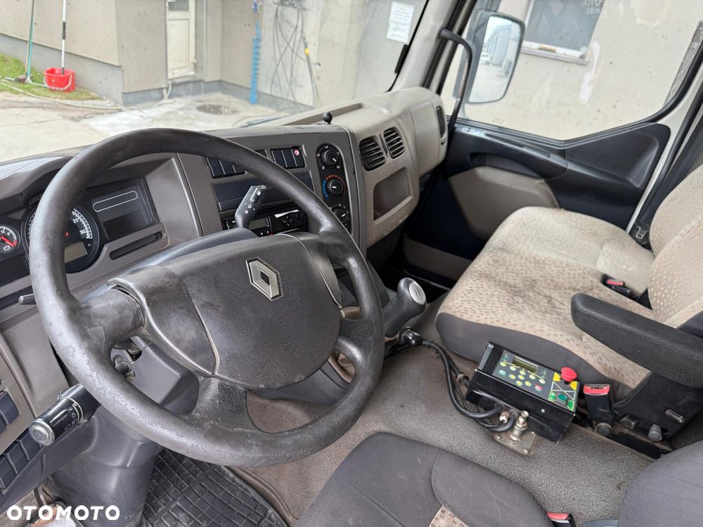 Renault MIDLUM 220 - 10