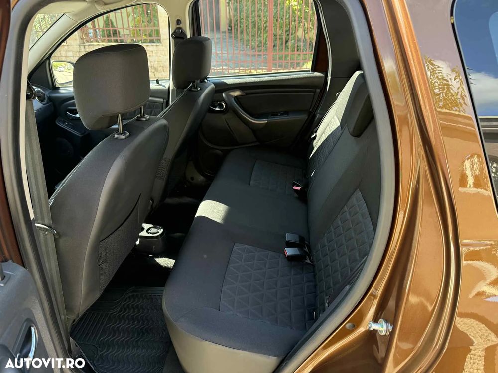 Dacia Duster 1.6 4x2 Laureate - 8