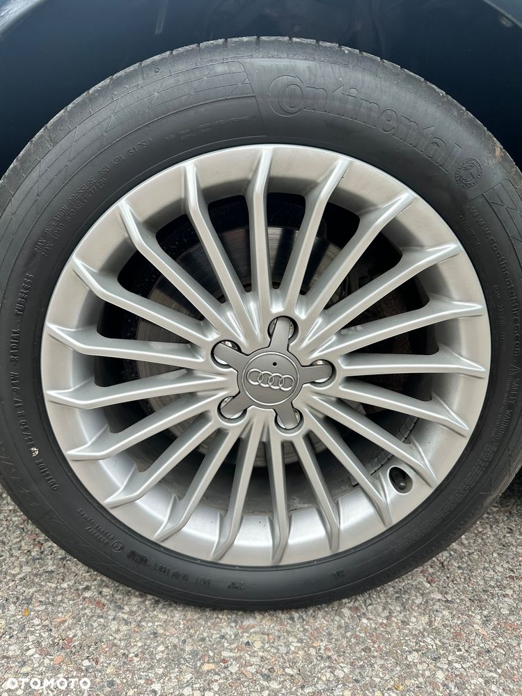 Audi A4 Avant 2.0 TDI - 32