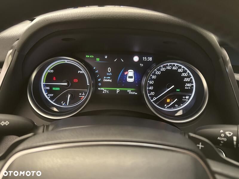 Toyota Camry 2.5 Hybrid Executive CVT - 14