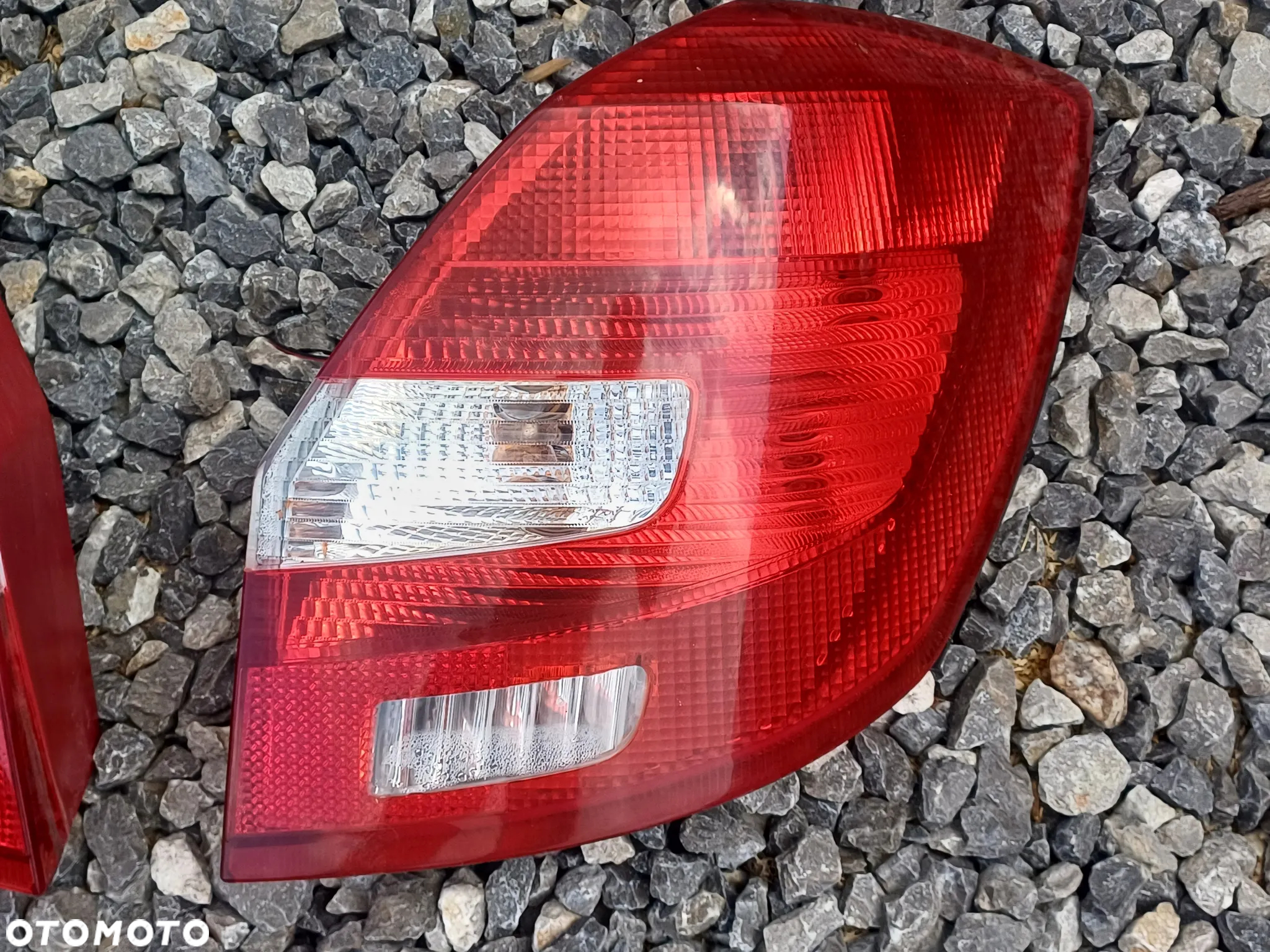 LAMPY TYŁ SKODA FABIA II 2 LEWA PRAWA HATCHBACK PRZEDLIFT 07-10 - 5