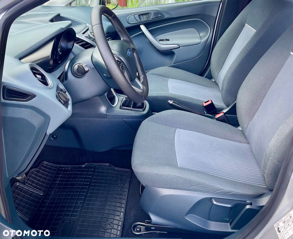 Ford Fiesta 1.25 Titanium - 13