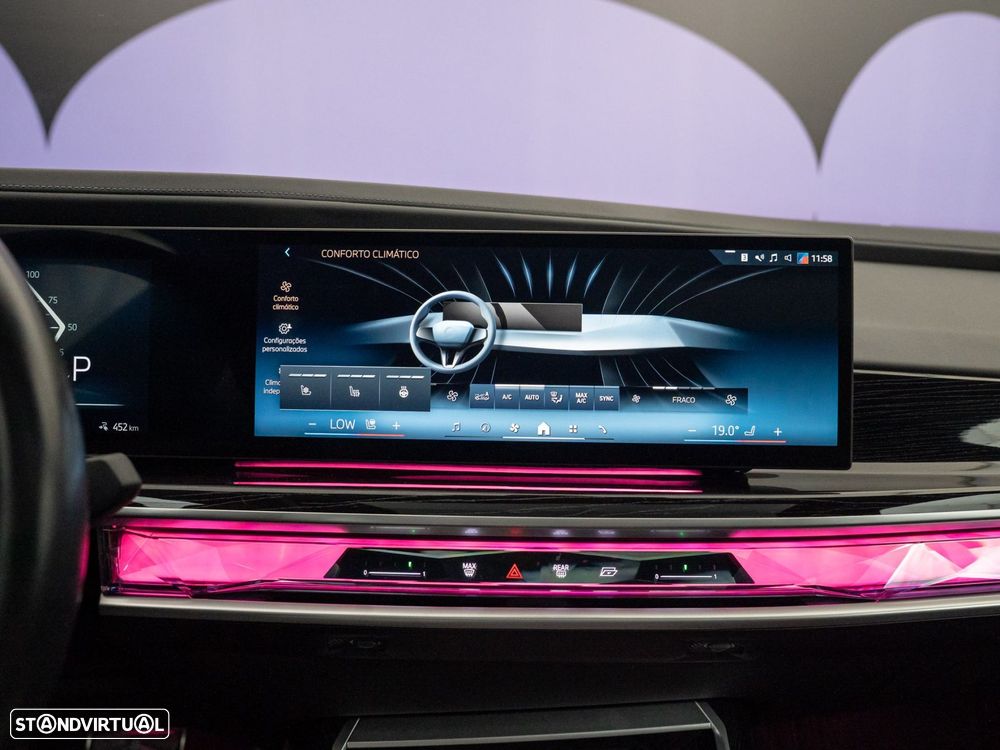 BMW i7 xDrive60 Pack Desportivo M - 35