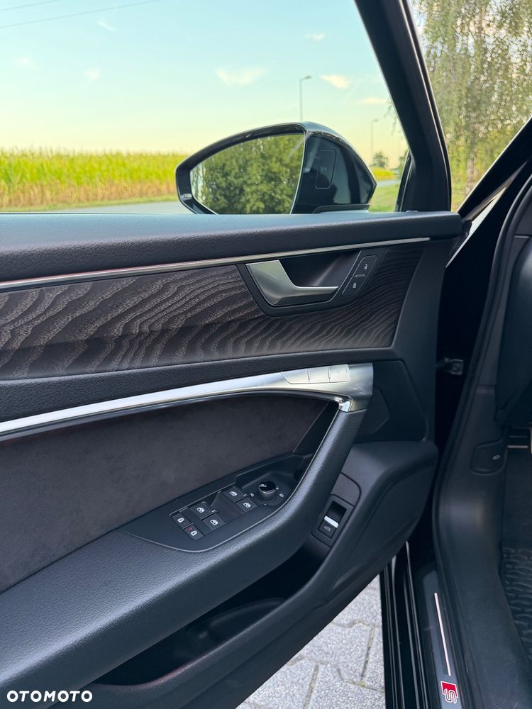 Audi S6 Limousine - 13