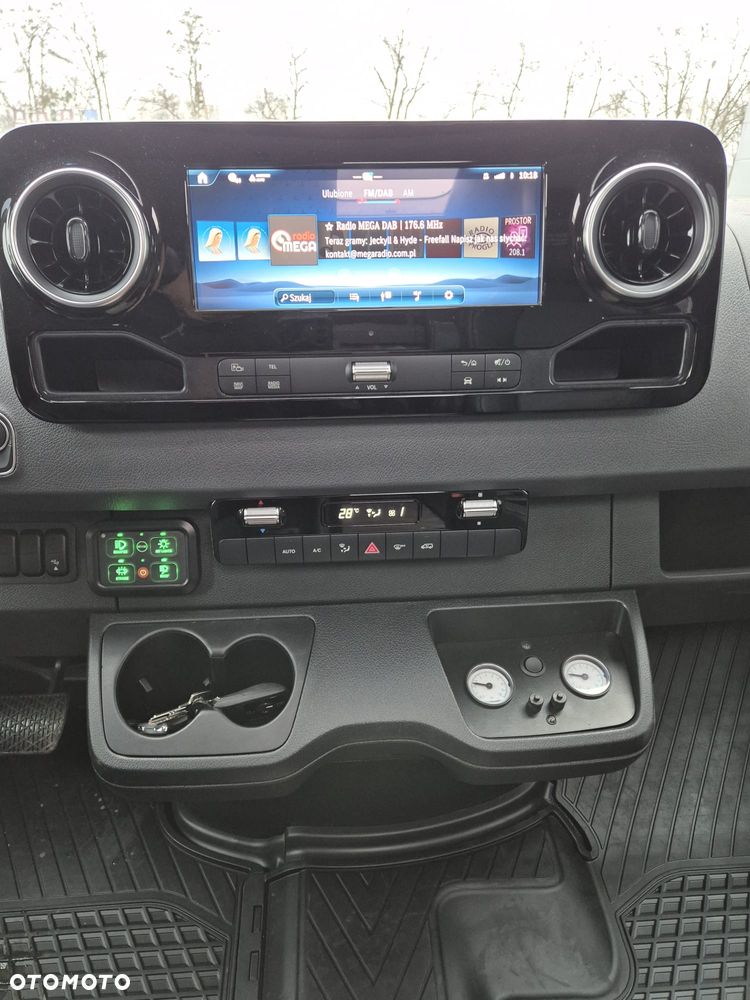 Hymer-Eriba 580 4x4 - 33