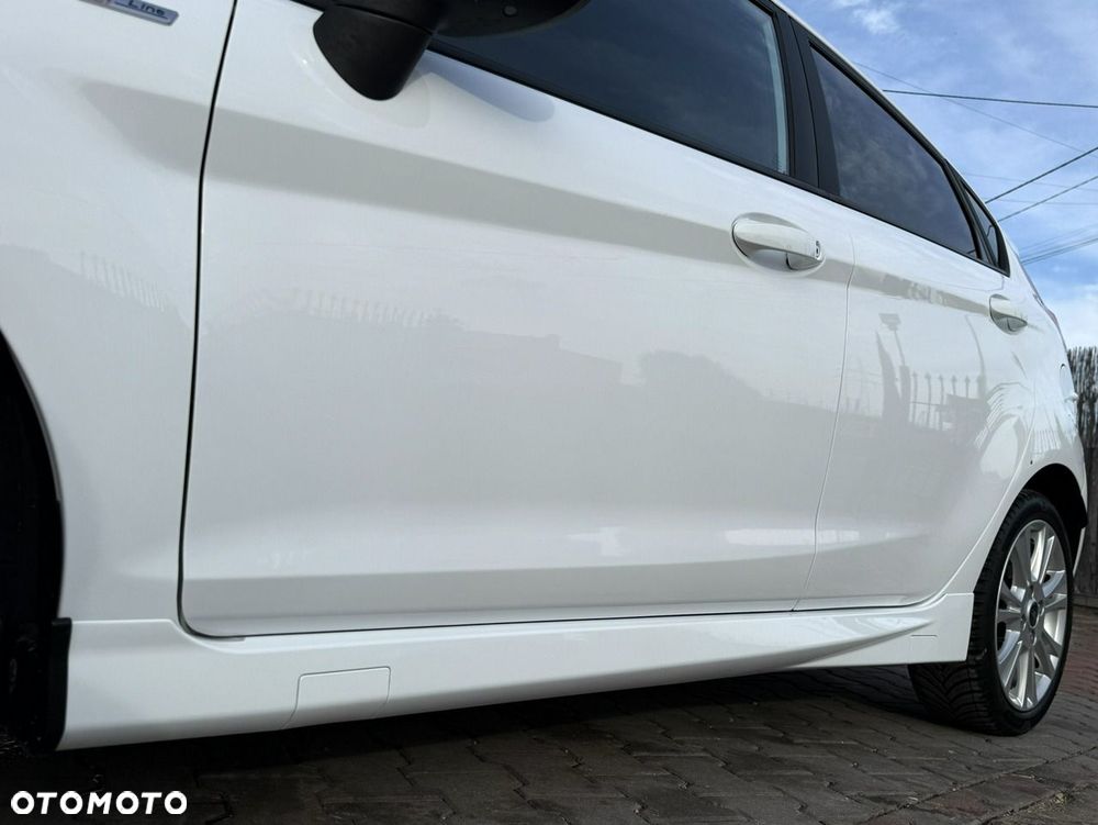 Ford Fiesta 1.0 EcoBoost S&S ST-LINE X - 36