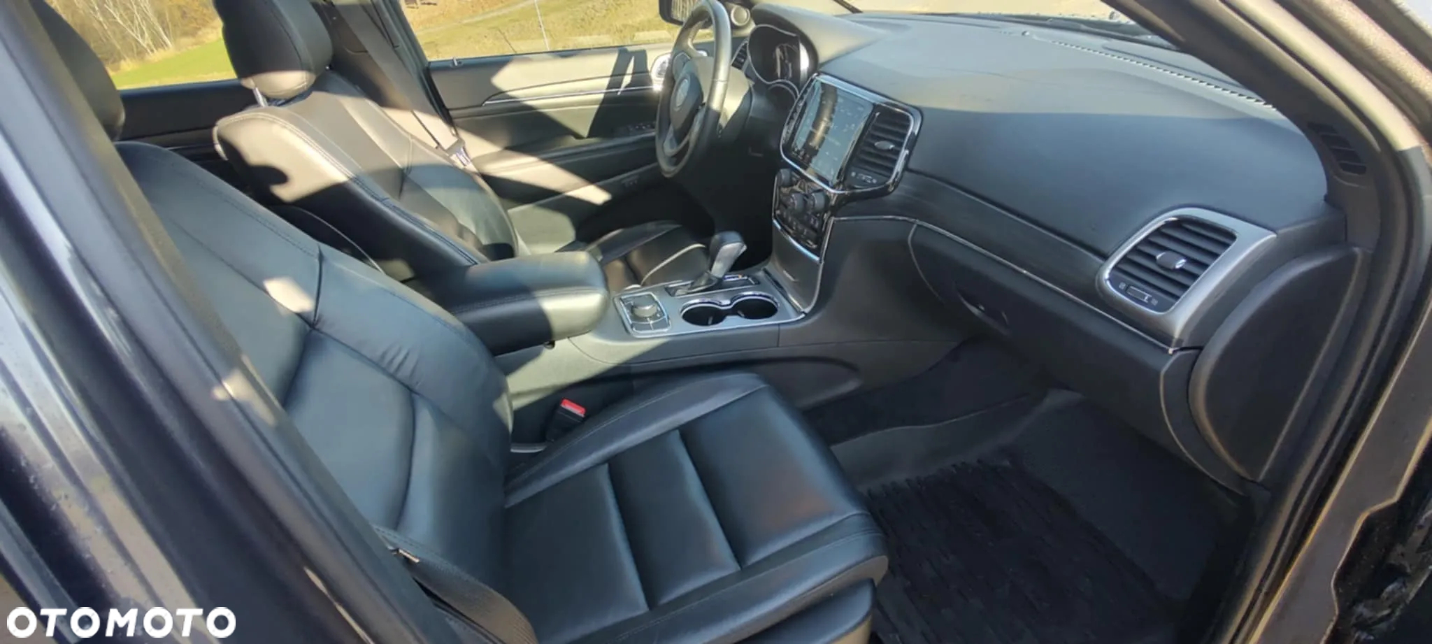 Jeep Grand Cherokee - 2