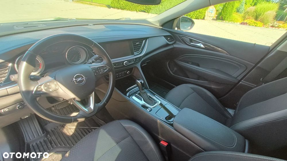 Opel Insignia - 19