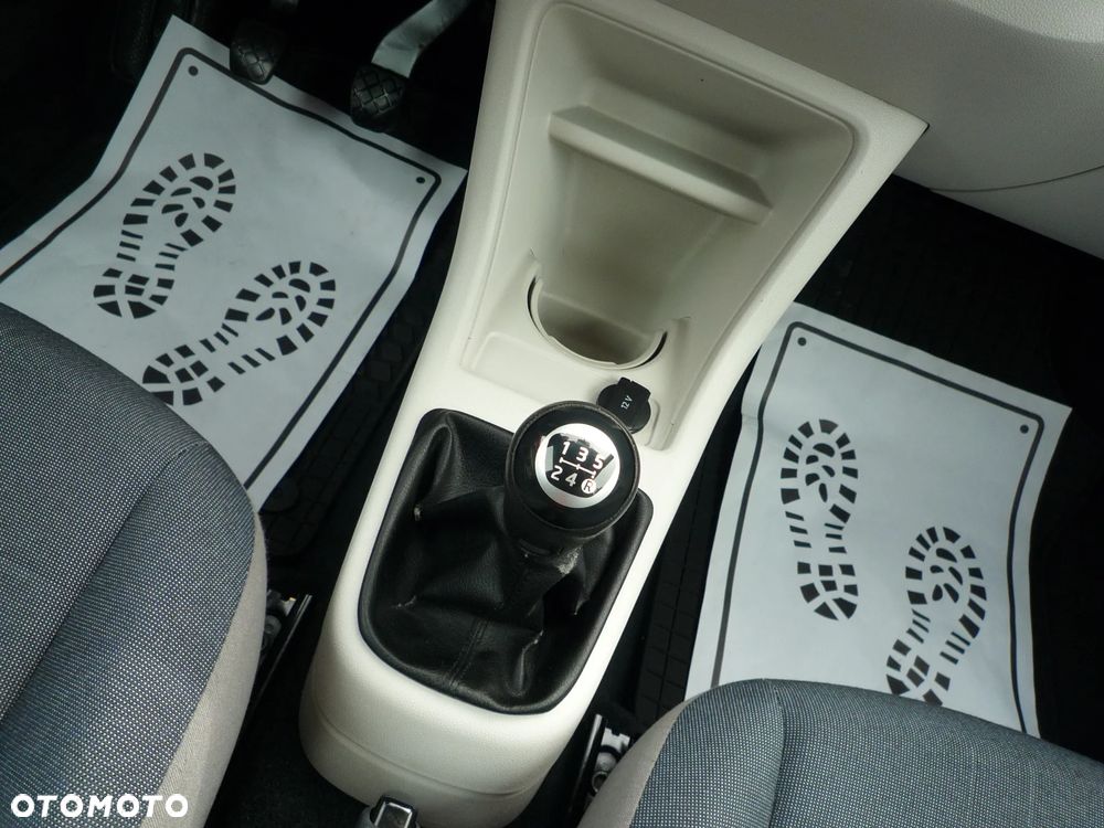 Volkswagen up! 1.0 move - 19