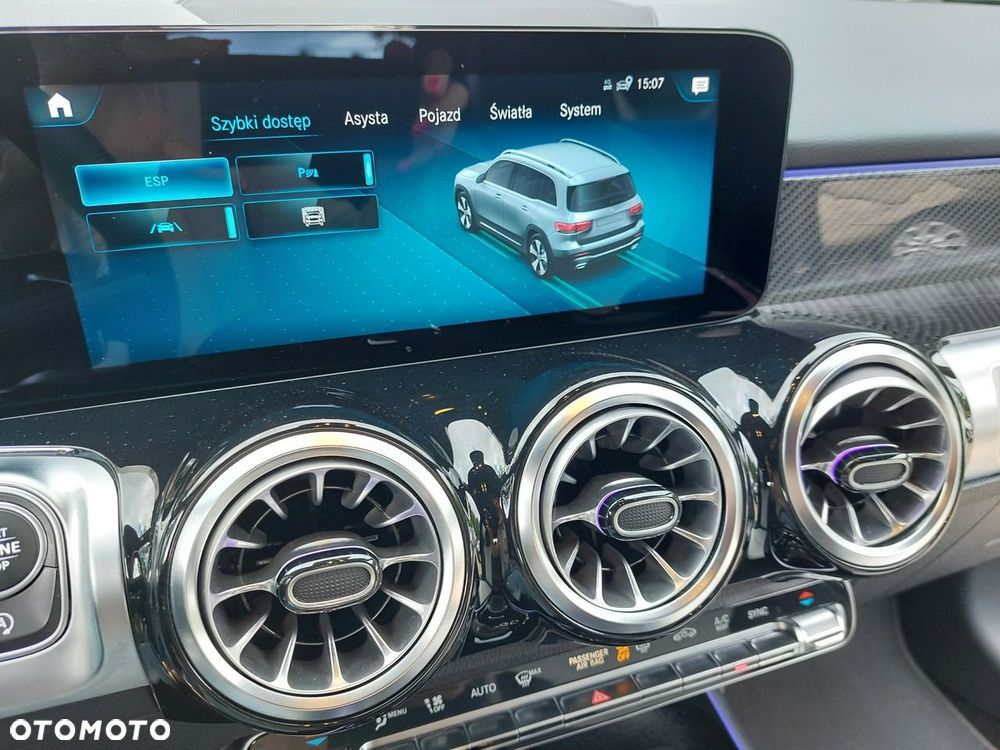 Mercedes-Benz GLB - 29