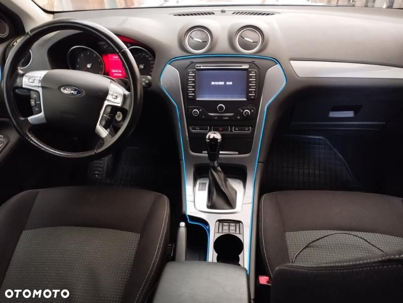 Ford Mondeo 2.0 EcoBoost Trend - 17