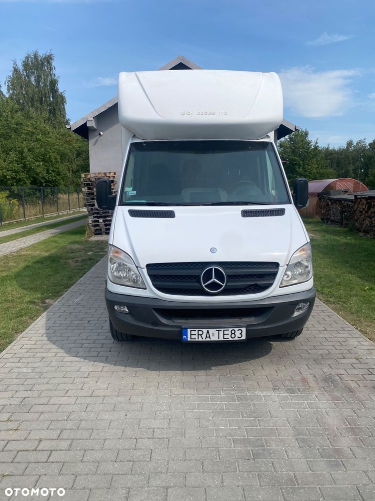 Mercedes-Benz Sprinter - 1