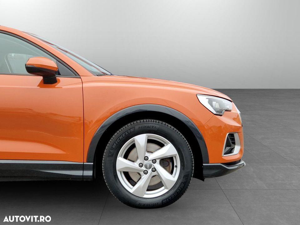 Audi Q3 2.0 40 TFSI S tronic quattro Advanced - 10