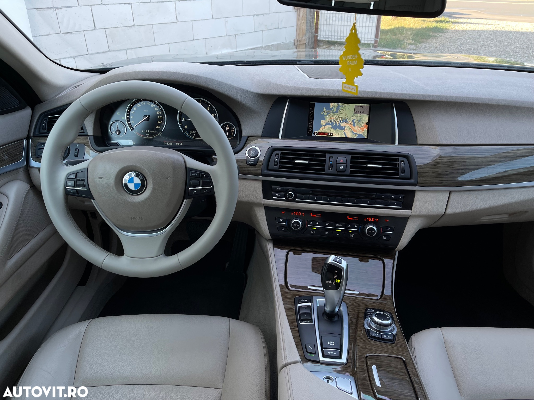 BMW Seria 5 528i Sport-Aut. Modern Line - 13