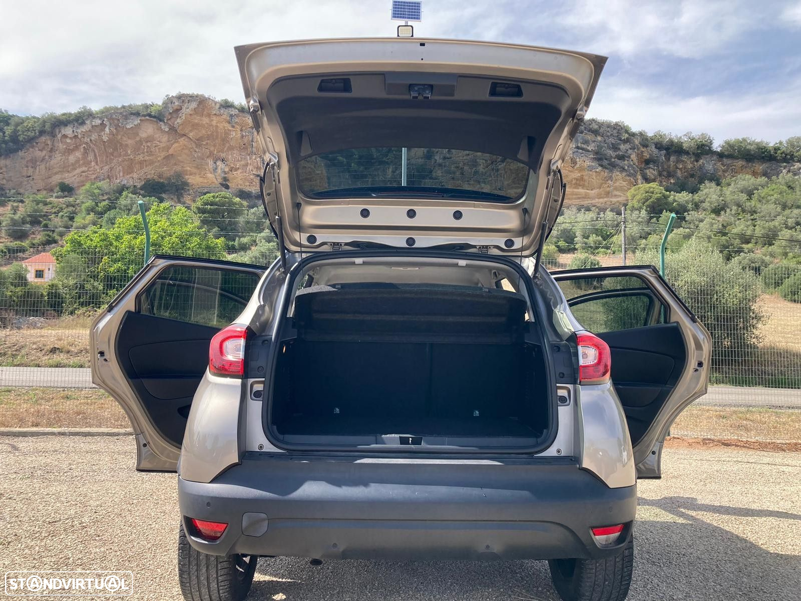 Renault Captur 1.5 dCi Exclusive - 11