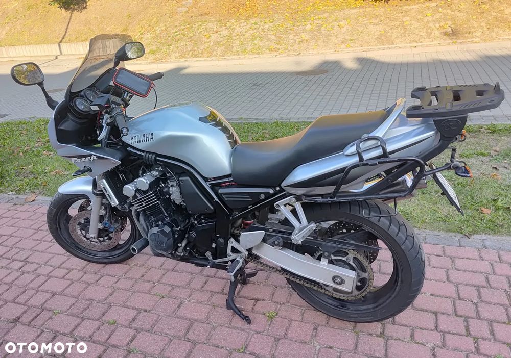 Yamaha FZS - 5