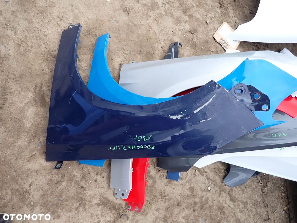 FORD FOCUS MK3 LIFT BŁOTNIK LEWY PRZÓD - 2