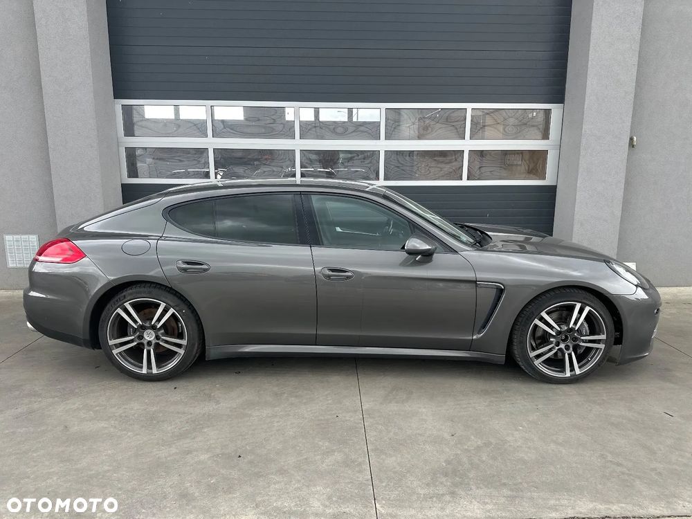 Porsche Panamera - 11