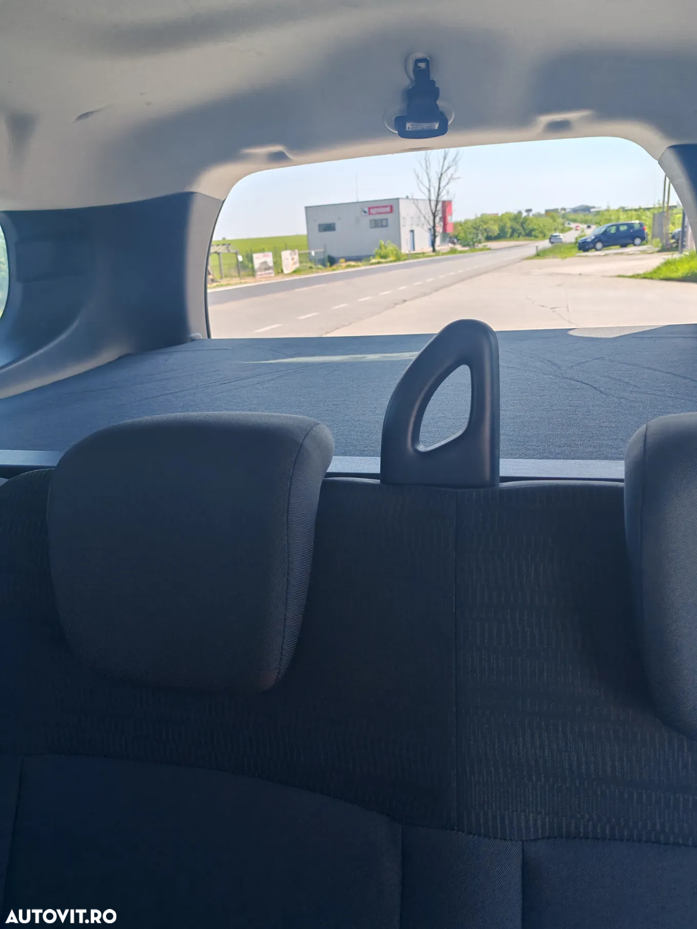 Dacia Lodgy 1.2 TCe 115 CP Laureate - 11