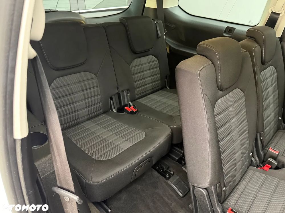 Ford Galaxy 2.0 TDCi Titanium - 20