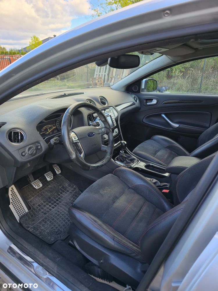 Ford Mondeo 2.5 Titanium S - 14
