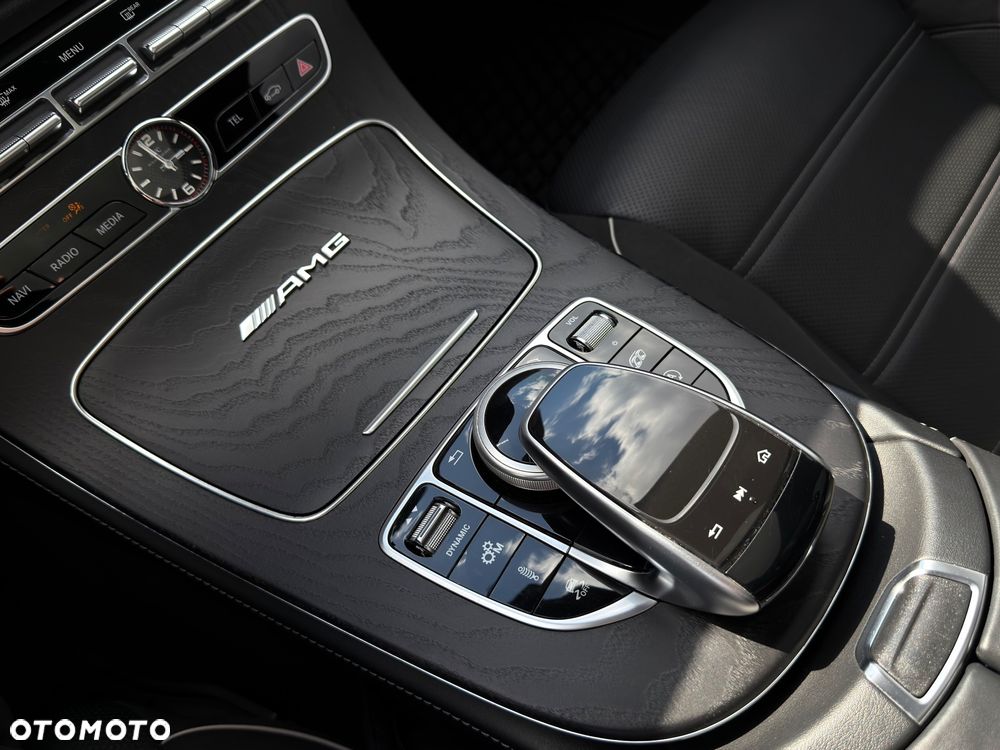 Mercedes-Benz Klasa E AMG 63 S 4-Matic+ - 36