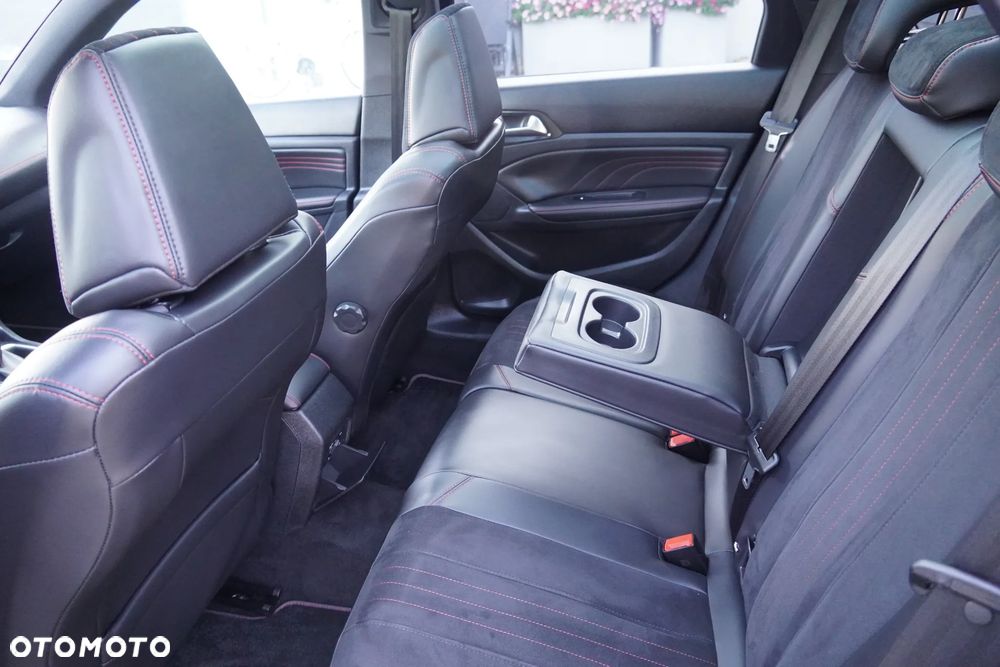 Peugeot 308 BlueHDi 180 EAT6 GT - 17