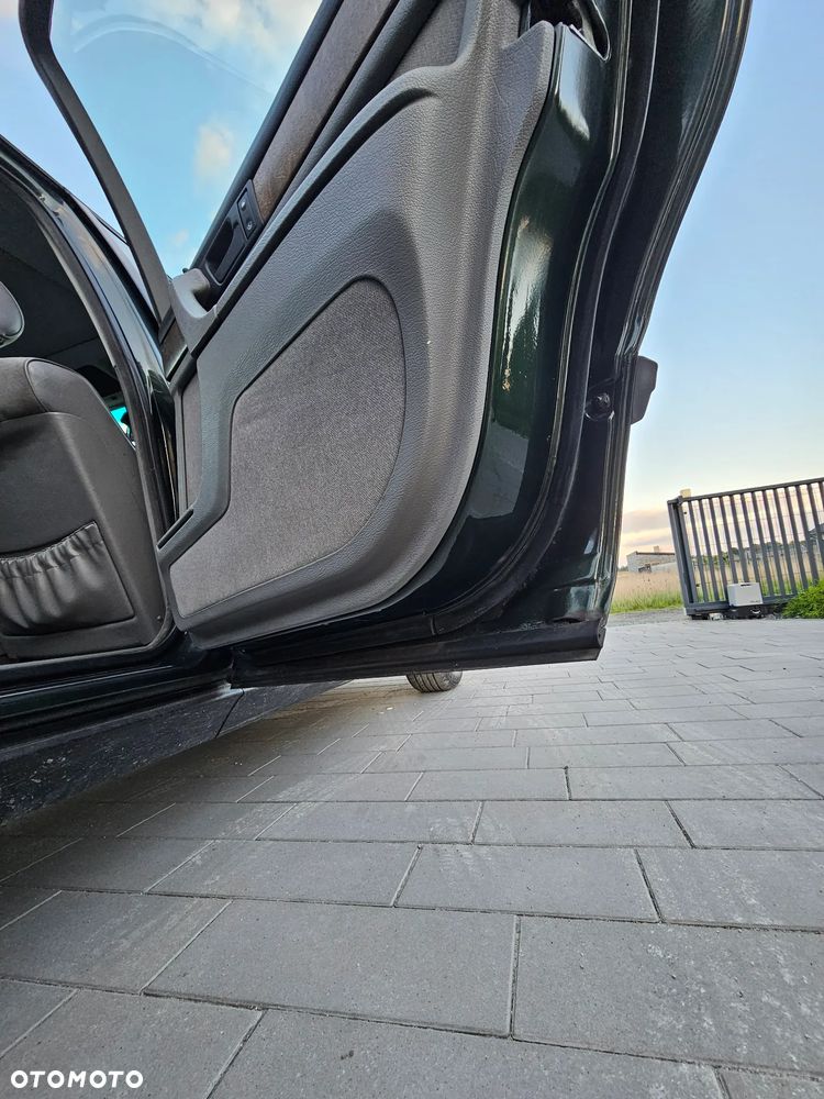 BMW Seria 7 - 23