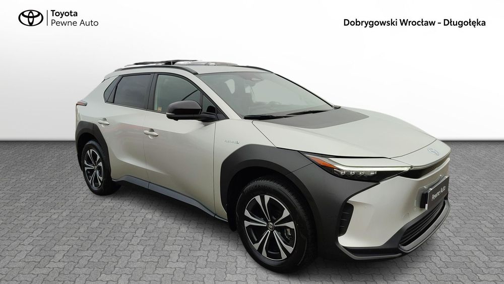 Używany Toyota bZ4X 2022 - 155 900 PLN, 14 012 km - Otomoto.pl