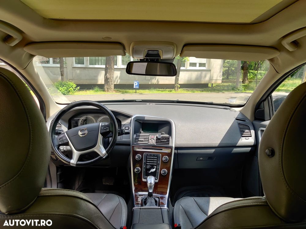 Volvo XC 60 D4 Geartronic Summum - 9