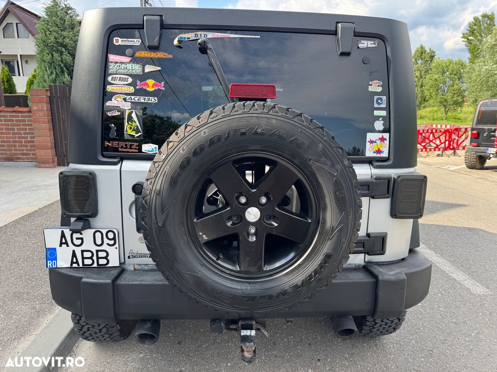 Jeep Wrangler - 4