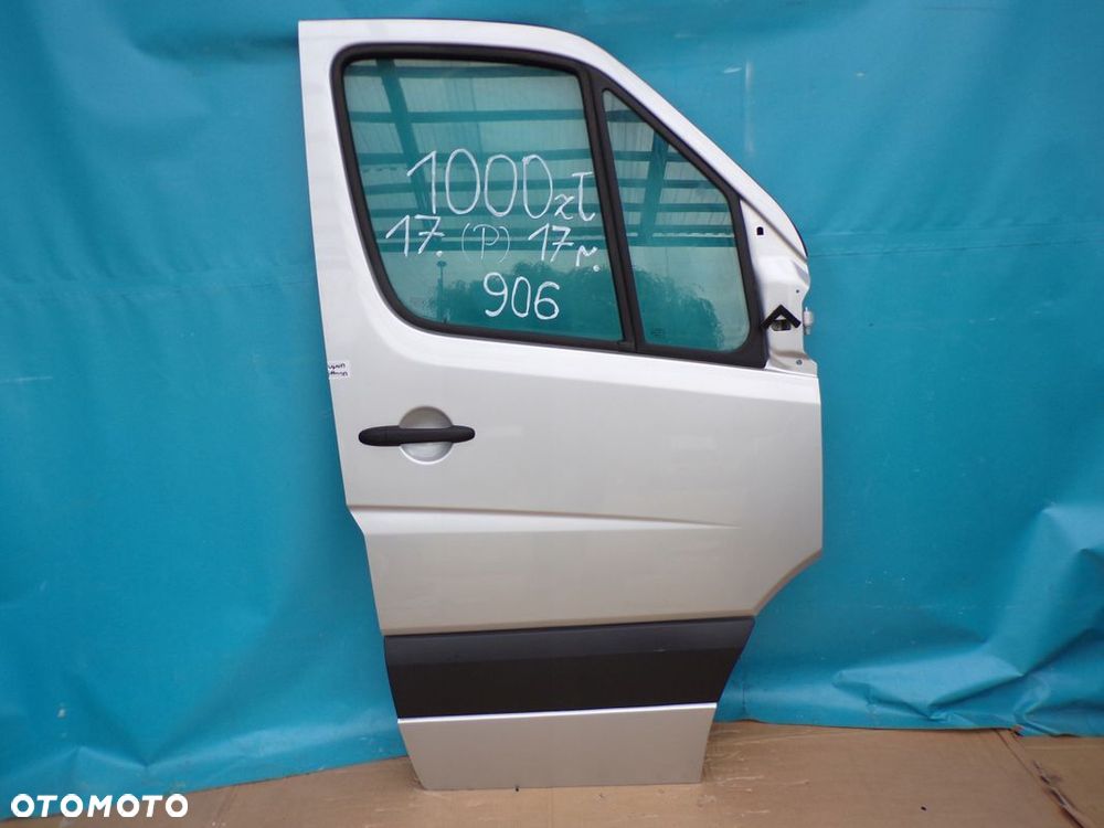 SPRINTER 906 CRAFTER drzwi przednie przód PRAWE SREBRNY metalik NOWE 2017r - 1