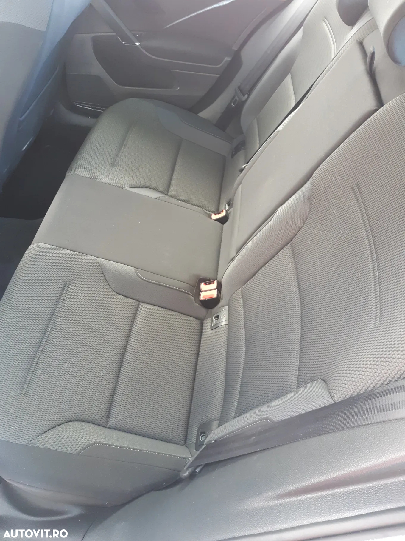 Volkswagen Golf 1.6 TDI Comfortline - 13