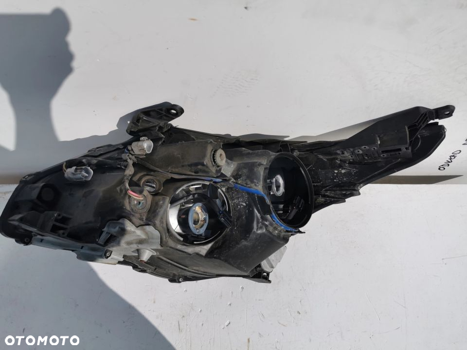 Lampa PRAWA Toyota AVENSIS T27 2009-2012 - 3