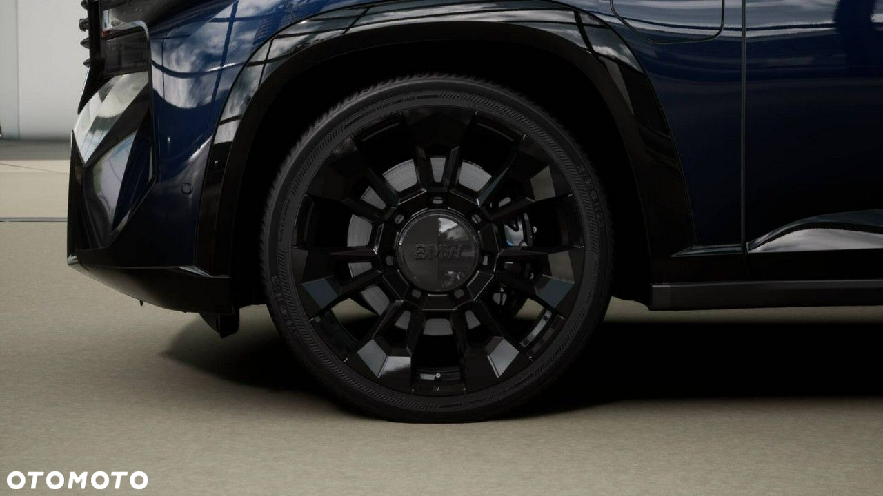 BMW XM - 5