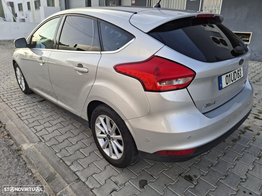 Ford Focus 1.0 EcoBoost Titanium - 8