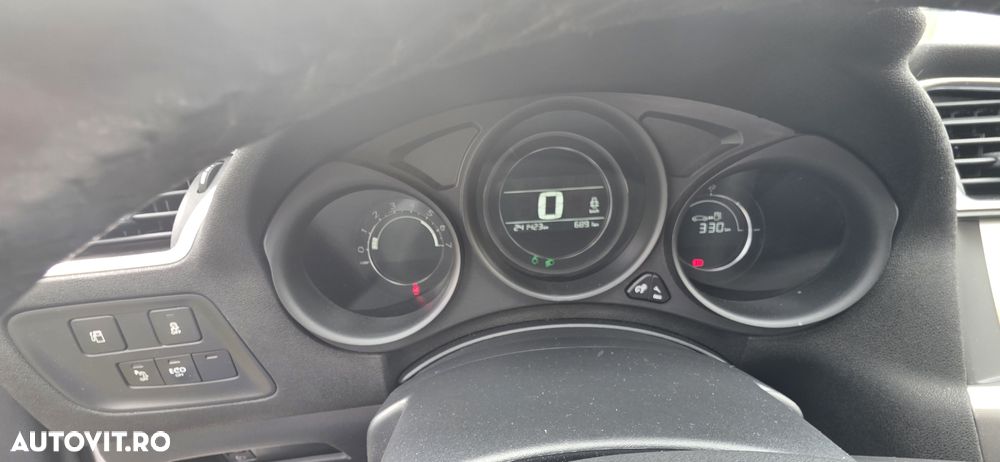 Citroën C4 HDi 115 Selection - 9