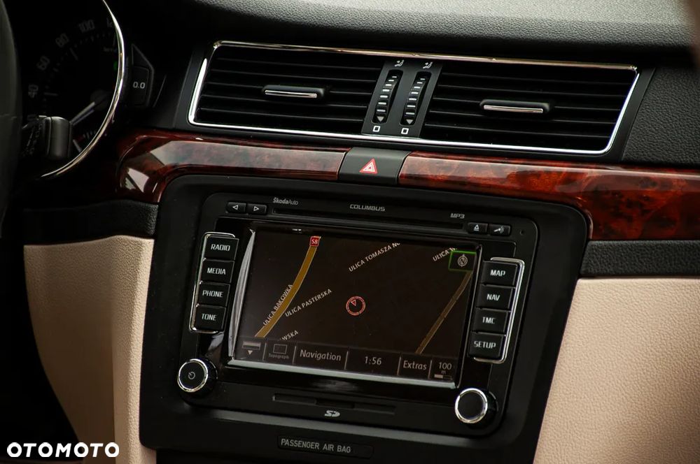 Skoda Superb 2.0 TDI DSG Exclusive - 20