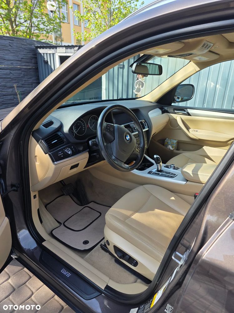 BMW X3 28i xDrive - 10
