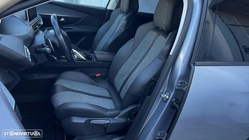Peugeot 3008 PureTech 130 Stop & Start GPF EAT8 Allure - 8