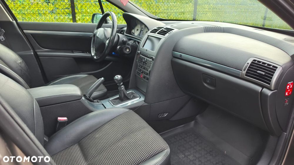 Peugeot 407 2.0 HDI Premium navtech gama - 5